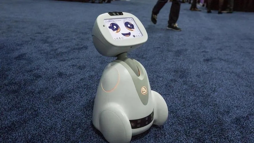 深兰科技启动渠道建设 首发大模型家用AI机器人